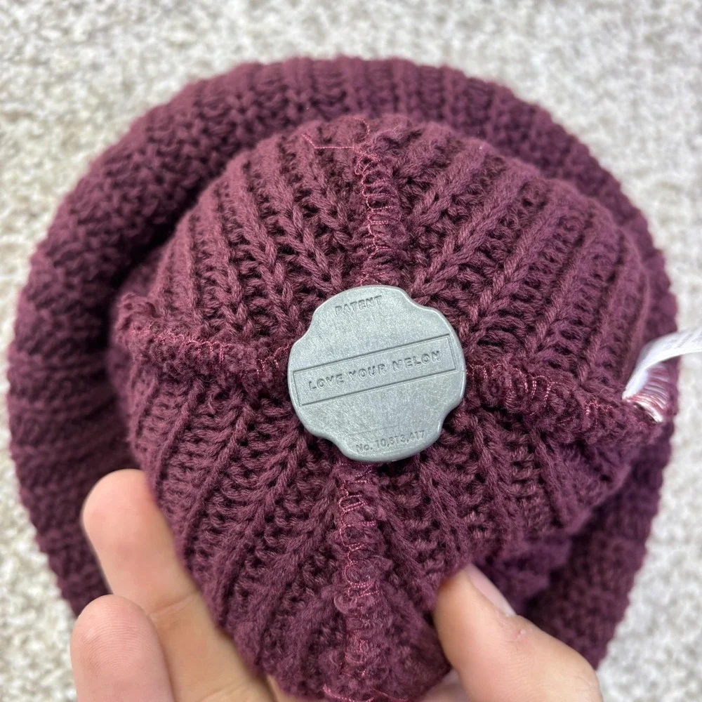 Love Your Melon Beanie Unisex One Size Red Harry Potter Pom Pom‎ Winter Knit Hat